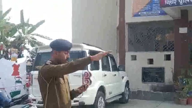 राष्ट्रीय ध्वज एवं 26 जनवरी को लेकर थाना परिसर में शपथ ग्रहण करवाया गया#20m 