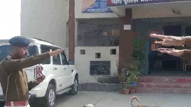 राष्ट्रीय ध्वज एवं 26 जनवरी को लेकर थाना परिसर में शपथ ग्रहण करवाया गया#20m 