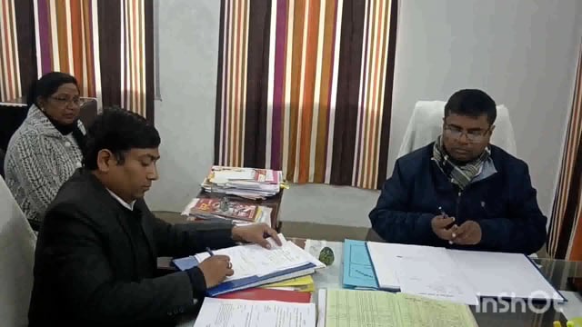 लखीसराय जिला मुख्यालय अनुमंडल पदाधिकारी कार्यालय कक्ष में अनुमंडल पदाधिकारी चंदर कुमार ने संभाला अपना पदभार