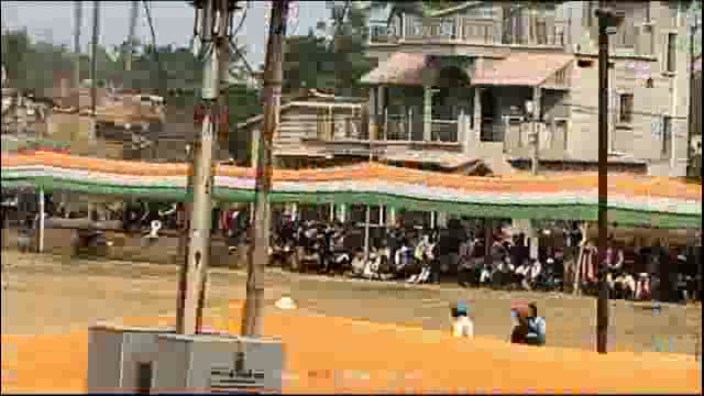 महादेवपुर मैदान पर खेले जा रहे क्रिकेट टूर्नामेंट के फाइनल में मुंगेर टीम ने भागलपुर को हराकर ट्राफी पर किया कब्जा