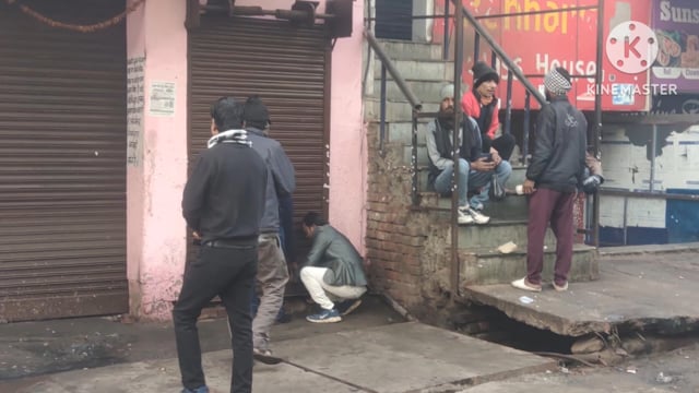 सुबह 5:00 से मिलने लगती है आगरा शहर में शराब आबकारी विभाग का नहीं जा रहा इस चीज पर ध्यान आगरा  सभी थानों क्षेत्र 