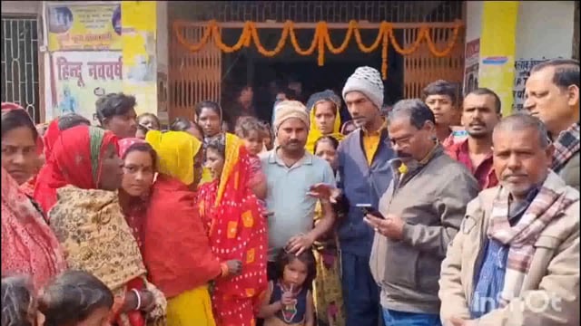 शहर के वार्ड संख्या 13 संतर मोहल्ला के लोगों ने जल जमाव की समस्या को लेकर नगर परिषद कार्यालय पर किया विरोध प्रदर्शन