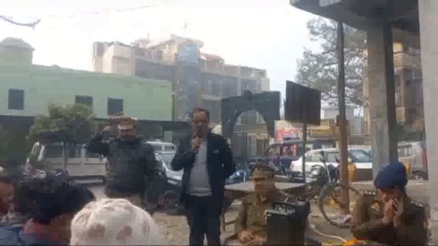 अनूपशहर: काेतवाली परिसर में सम्मान समारोह आयोजित सेवानिवृत एसआई, स्थानांतरित सीओ को उपहार देकर विदाई, 