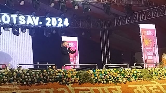 सिद्धार्थनगर महोत्सव में सांस्कृतिक कार्यक्रमों का आयोजन 