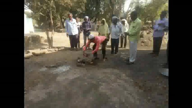 धावडवाडीत मोदी आवास घरकुल योजनेतील घरकुल कामाचे भूमिपूजन