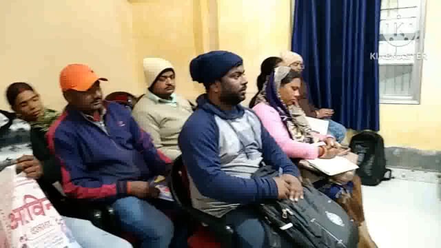 बी डी ओ ने स्वच्छता पर्यवेक्षक व जीविका समूह के साथ की बैठक दिए आवश्यक निर्देश