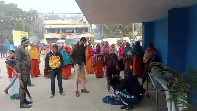 इंटर की परीक्षा देने जा रहे बाइक सवार को सोभानपुर गांव के समीप ट्रक ने कुचला एक की मौत दो गंभीर रूप से घायल 