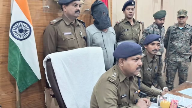 लखीसराय जिले के टॉप 10 में शामिल 20000 का इनामी अपराधी भिखारी सिंह को पुलिस ने किया गिरफ्तार।