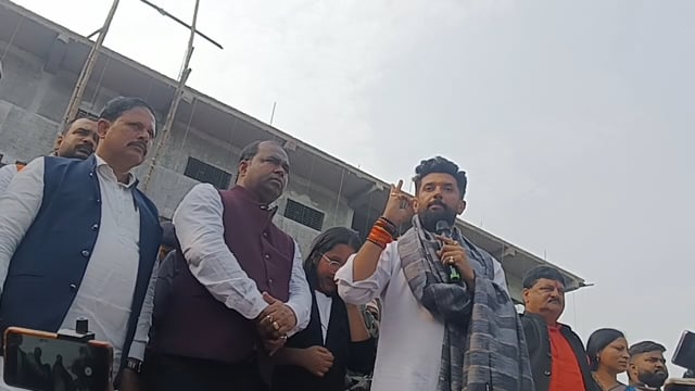 लोजपा सुप्रीमो सह सांसद चिराग पासवान पहुँचे सुपौल, जम कर की मोदी की तारीफ, दर असल रविवार को जिले के छातापुर पनोरमा हॉस्प