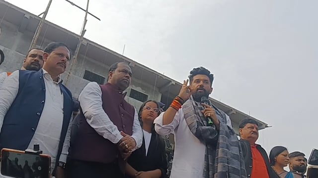 लोजपा सुप्रीमो सह सांसद चिराग पासवान पहुँचे सुपौल, जम कर की मोदी की तारीफ, दर असल रविवार को जिले के छातापुर पनोरमा हॉस्प