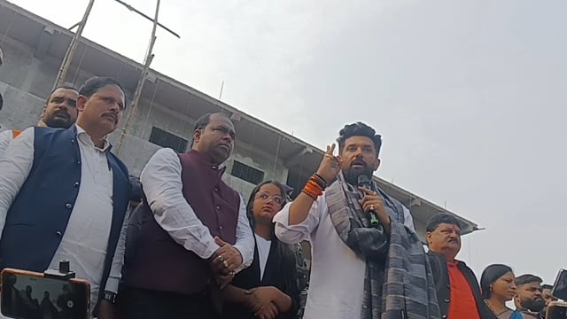 लोजपा सुप्रीमो सह सांसद चिराग पासवान पहुँचे सुपौल, जम कर की मोदी की तारीफ, दर असल रविवार को जिले के छातापुर पनोरमा हॉस्प