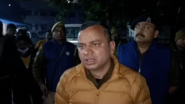 अनियंत्रित ट्रक की टक्कर से एक व्यक्ति की मौत, एक गंभीर घायल
एसपी सतपाल अंतिल की बाइट