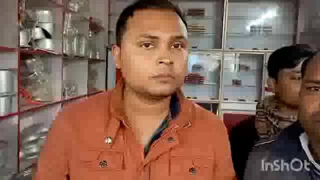 इटियाथोक थाना क्षेत्र ने चोरो ने दो दुकानों में चोरी की घटना को दिया अंजाम पुलिस जांच पड़ताल में जुटी, 