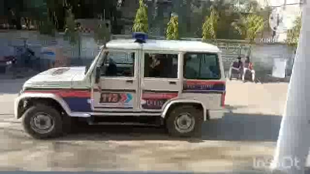 सूर्यगढ़ा -फोर व्हीलर से आ रहे दो लड़का एवं दो लड़की को पीछा कर रहे युवकों के द्वारा रोक कर  किया मारपीट।