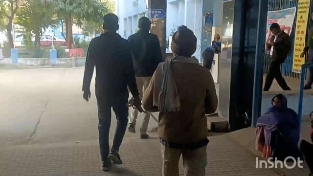 लखीसराय नगरथाना पुलिस ने पुरानी बाजार से शराब के नशे में एक व्यक्ति को गिरफ्तार कर मेडिकल जांच बाद भेजा नयायिकहिरासत में