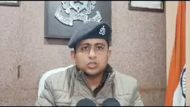 शहर की सड़कों पर एक्सप्रेस वे की तरफ काटेंगे तेज रफ्तार चलने वाली वाहनों की चालान एसीपी ट्रैफिक ने दिए वाइट ं