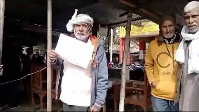 जलालाबाद क्षेत्र के दिव्यांग किसान ने गलत अंश निर्धारण दर्ज करने का लेखपाल पर लगाया आरोप,SDM से सही करवाने की लगाई गुहार