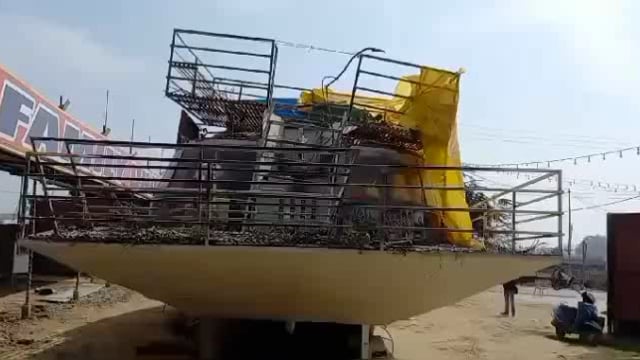 वृंदावन मथुरा और गोकुल में आने वाले श्रद्धालु अब क्रूज की कर सकेंगे सवारी जल्द शुरू होगा जल मार्ग