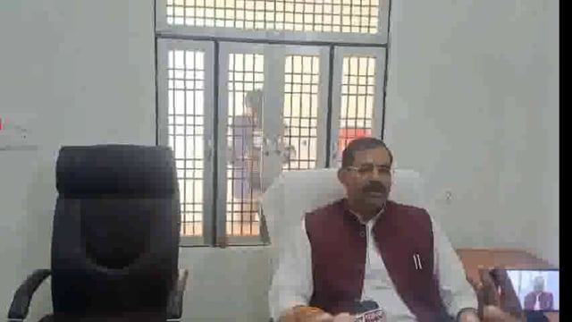 हीरागंज नगर पंचायत बनेगी आदर्श नगर पंचायत - अध्यक्ष प्रतिनिधि उदय शंकर पाण्डेय