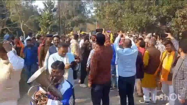 उपमुख्यमंत्री बनने के बाद पहली बार विजय सिंनहा अपने विधानसभा क्षेत्र पहुंचे लखीसराय कार्यकर्ताओं ने किया भव्य स्वागत