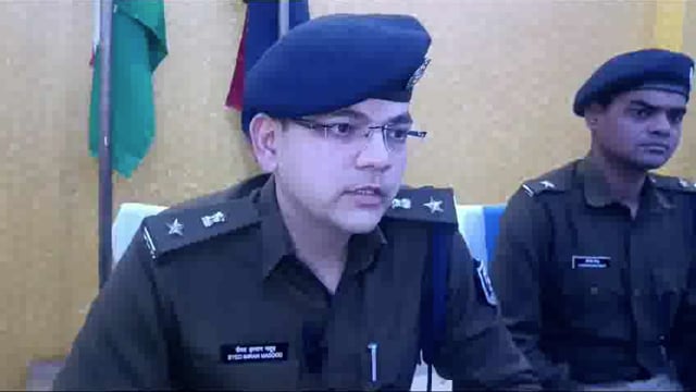 लूट कांड का मुंगेर पुलिस ने किया उद्वेदन हथियार के साथ एक नाबालिग सहित 7 अपराधी को गिरफ्तार किया