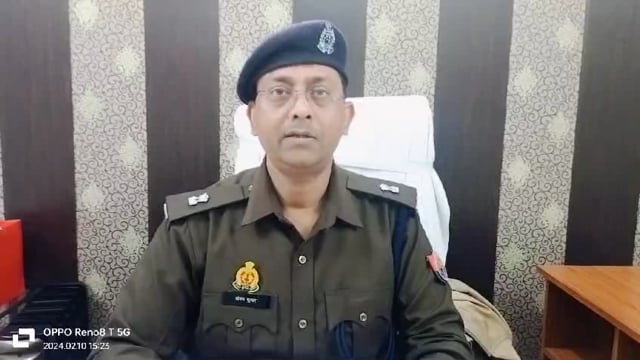 *आज दिनांक 10.02.2024 को थाना अल्हागंज क्षेत्र में हुई सड़क दुर्घटना के संबंध में श्री संजय कुमार अपर पुलिस अधीक्षक नगर 