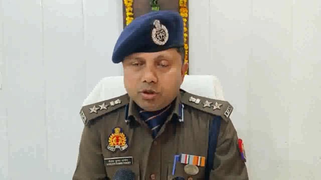 राया में एक ही समुदाय के लोगों में हुए विवाद की जानकारी एसएसपी मथुरा शैलेश पांडे द्वारा दी गई