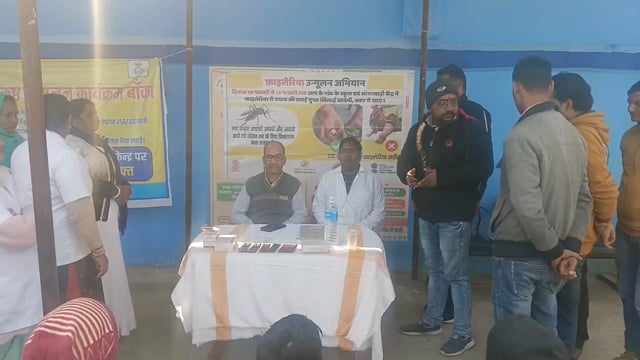 फाइलेरिया उन्मूलन अभियान के तहत प्रखंड विकास पदाधिकारी की अध्यक्षता में दवा वितरण कार्यक्रम का किया गया आयोजन