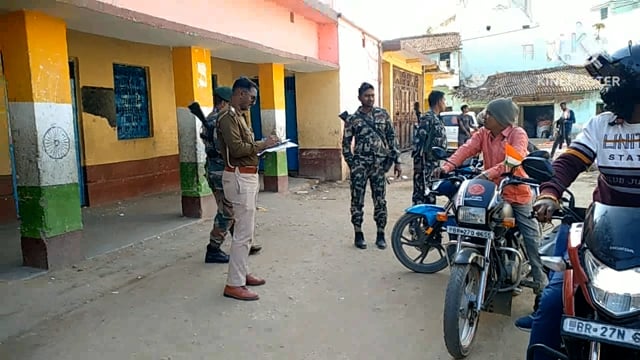 पुलिस ने बरदाहा सहित विभिन मतदान केंद्र का किया भौतिक सत्यापन