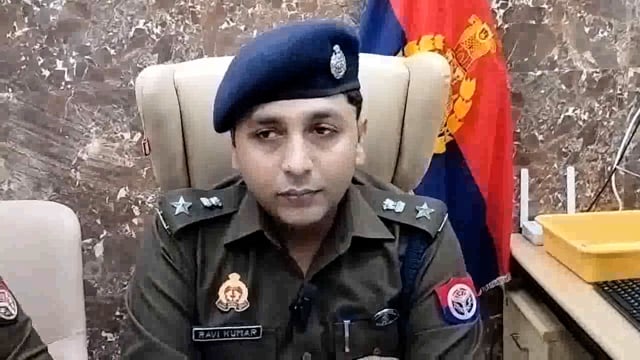 थाना बमरौली कटारा प्रेस नोट के संबंध में पुलिस उपायुक्त पूर्वी जोन  आगरा द्वारा दी गई वाइट 