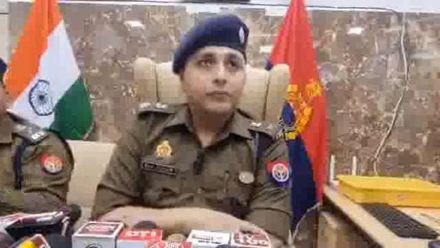 थाना फतेहाबाद पुलिस टीम द्वारा चेकिंग के दौरान ट्रांसफॉर्म चोरी करने वाले कुछ अभियुक्त को पुलिस ने किया गिरफ्तार