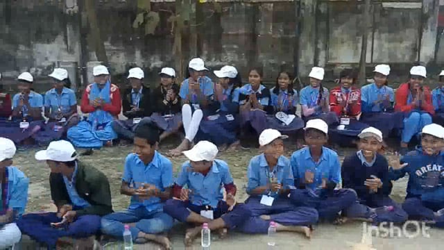 जिला परिवहन विभाग की ओर से शहर के RCOllaकॉलेज से गांधी मैदान तक स्कूलीबच्चों ने सड़क सुरक्षा माह को लेकर निकाली पदयात्रा