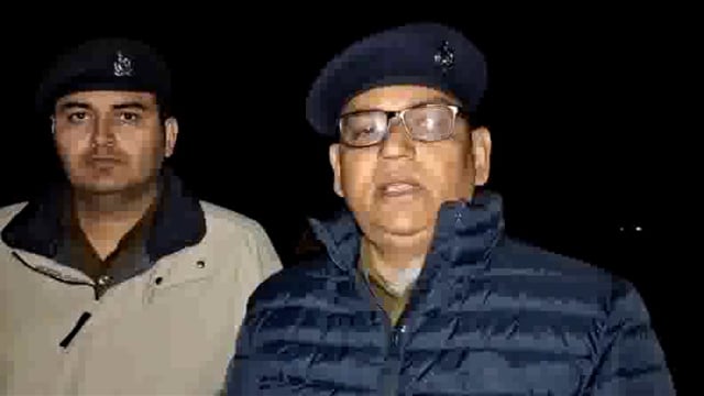 छाता तहसील के गांव अलवाई के वीरान जंगलों में मिली 7 वर्षीय बालक का शव घटना स्थल पर पहुंचे एसपी ग्रामीण मथुरा