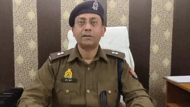  जनपदीय एसओजी व थाना सदर बाजार पुलिस की संयुक्त टीम द्वारा चोरी की गयी स्कूटी व मोबाईल फोन सहित 03 शातिर चोर गिरफ्तार