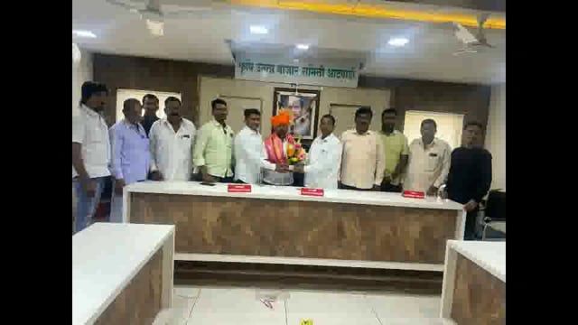 आगामी लोकसभा निवडणुकीसाठी स्वाभिमानी शेतकरी संघटनेचे आटपाडी तालुक्यांमध्ये संपर्क अभियान