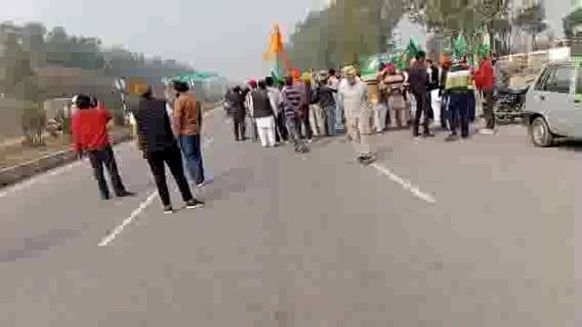 FARMERS MOVING DELHI SAMBHU BORDER 