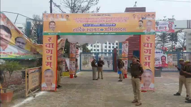 यूपी में सपा के गढ को भेदने की कवायद शुरू यादवों को लुभाने पहुंचे आजमगढ़ एमपी के सीएम डा मोहन यादव