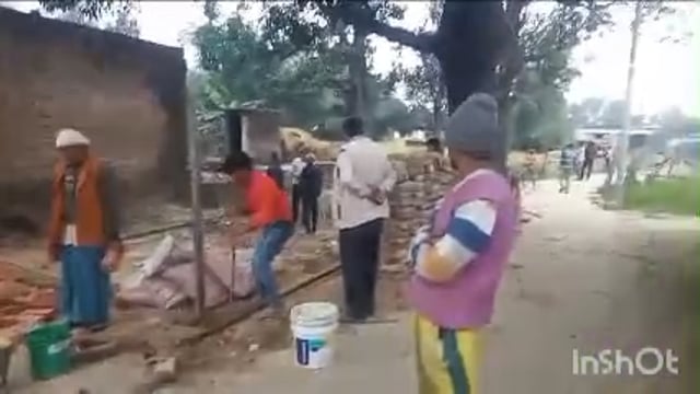 मंडला आयुक्त के दिशा निर्देश पर नायब तहसीलदार व राजस्व कर्मियों ने पहुंचकर अवैध कब्जा हटाकर पट्टेदार को दिलाया कब्जा