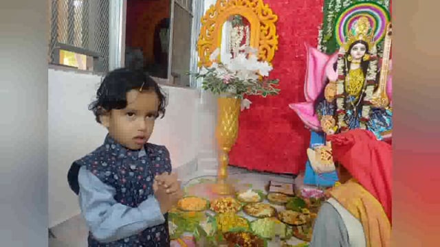 बसंत पंचमी पर विद्या ज्ञान और कला की देवी सरस्वती की पूजा अर्चना ज