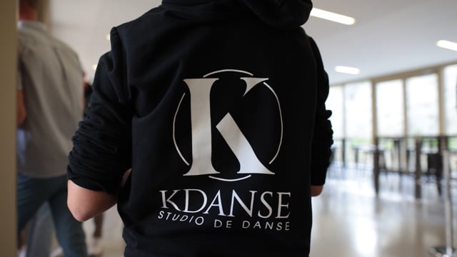 Teaser coulisses KDanse à Ensuès-la-Redonne Teaser des coulisses du spectacle de fin d’année de KDanse à Ensuès-la-Redonne
