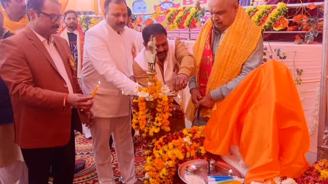 ओमसाई इंटरनेशनल स्कूल में धूमधाम से मनाया गया वार्षिकउत्सव हजारों की संख्या में लोग उपस्थित रहे। 