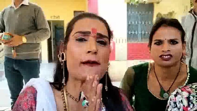 जालौन जिले से अनोखी खबर किन्नरों ने नगर क्षेत्र के विकास के लिए भेजा ज्ञापन प्रधानमंत्री को संबोधित उपजिलाधिकारी को दिया