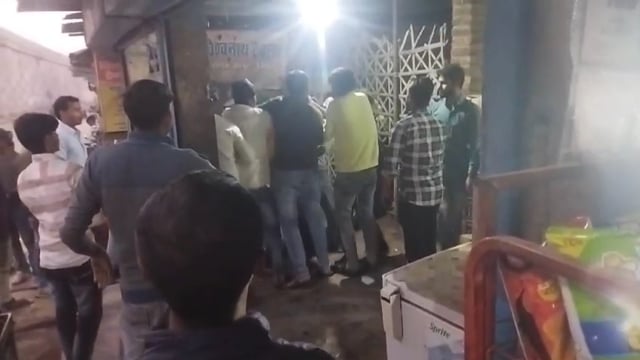 जालौन जिले के कालपी में दो पक्षों में जमकर चले लातघूंसे 