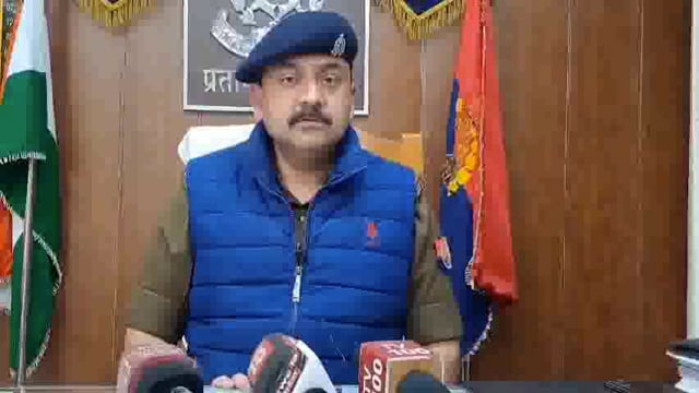 पुलिस भर्ती परीक्षा में अभ्यर्थी की जगह सालवर गैंग का परिक्षा देते गिरफ्तार
एएसपी दुर्गेश सिंह की बाइट