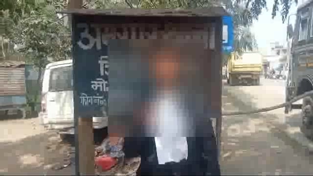 केंन्दुआर गांव में पत्नी व बच्चे की गुमशुदगी को लेकर पति ने थाने में आवेदन देकर शहर के एक युवक पर लगाया आरोप