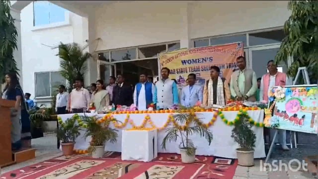 रामगढ़ चौक प्रखंड  के प्रोगेसिव स्कूल परसावां में बिहार स्टेट सीनियर महिला टीम के खिलाड़ियों का सिलेक्शन ट्रायल आयोजित