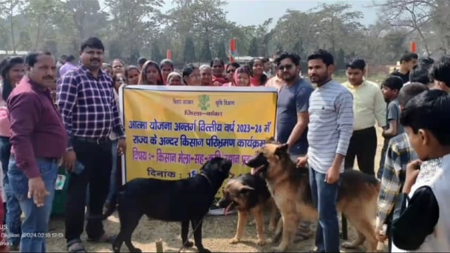 आधुनिक खेती को बढ़ावा देने के उद्देश्य से 50 किसानों को कराया परिभ्रमण