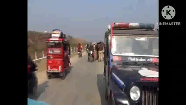 कंधरापुर तहबरपुर के समीप पूर्वांचल एक्सप्रेसवे के आसपास दिखा तेंदुआ पकड़ने की होती रही जद्दोजहद 