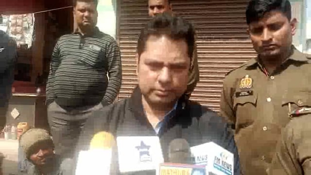 बेखोफ मेडिकल स्टरों पर बिक रहे हैं नशे के इंजेक्शन ड्रग इंस्पेक्टर प्रेम पाठक मौके पर पहुंचे और जानकारी दी