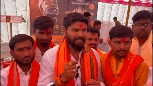 आरक्षणातील आंदोलनात सहभागी युवकांचा सन्मान करत शिवजयंती केली साजरी - शिवसेना सार्वजनिक शिवजयंती उत्सव समिती अध्यक्ष कदम